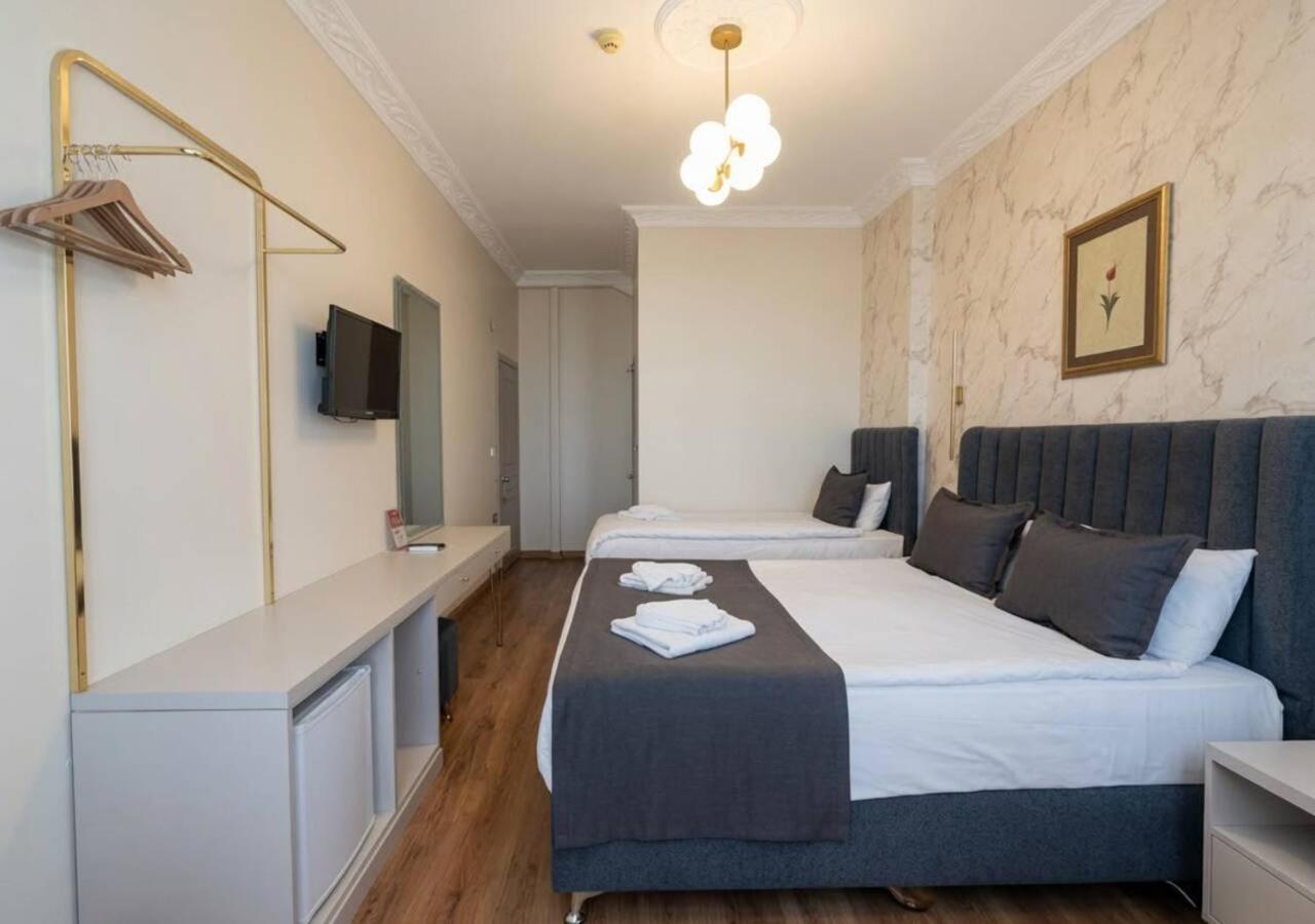 Deluxe Triple Room with Sea View