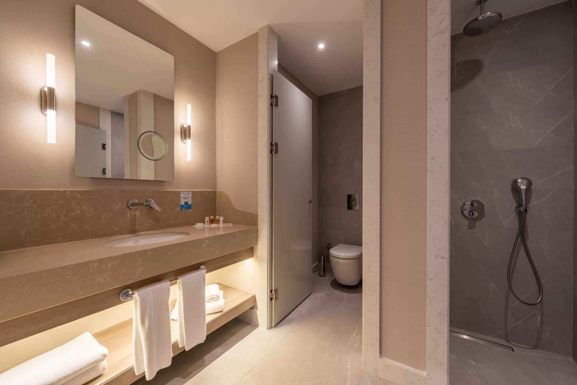 Junior Suite,1772952002:JPEG