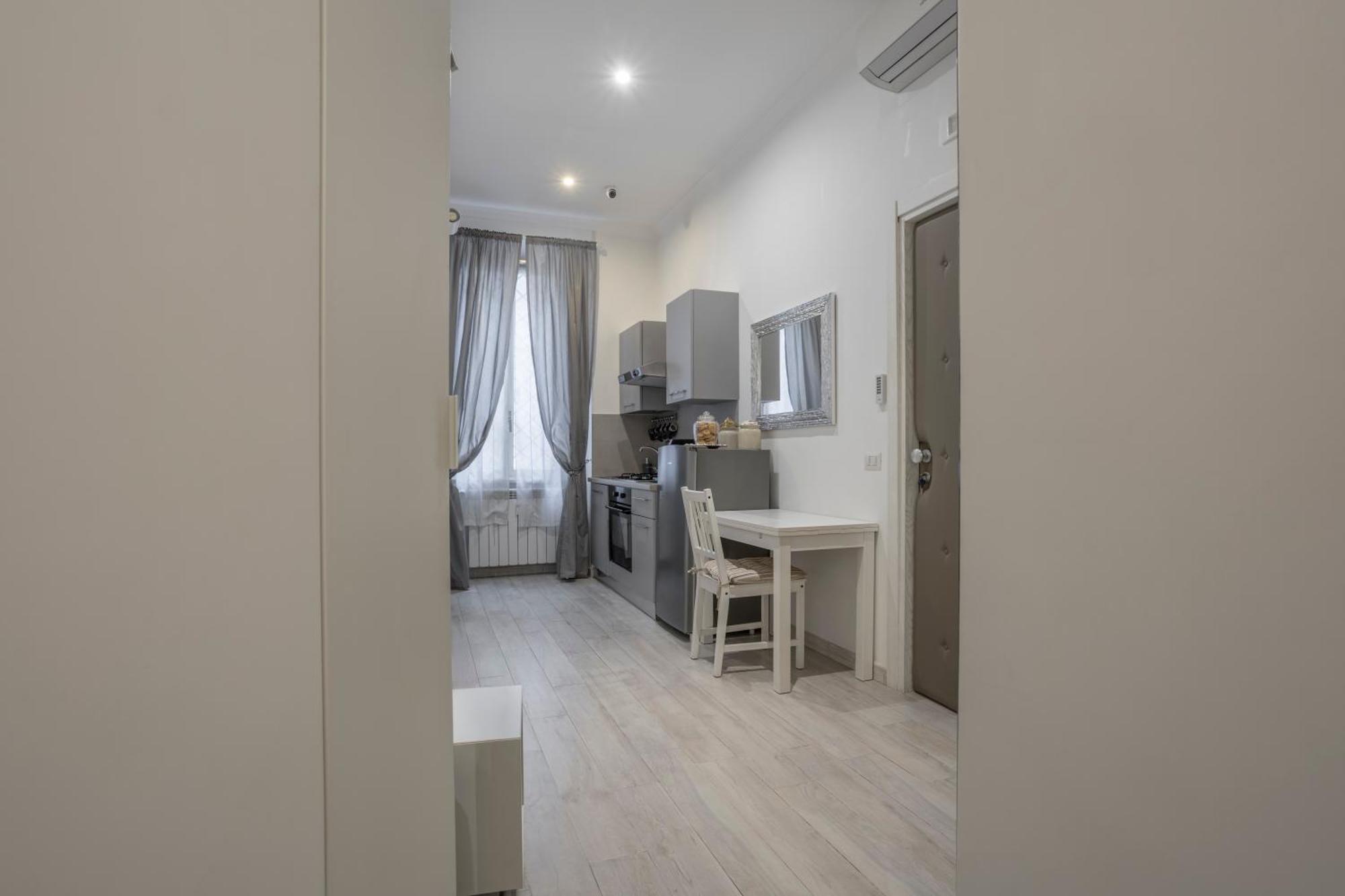 Deluxe Double Room City View