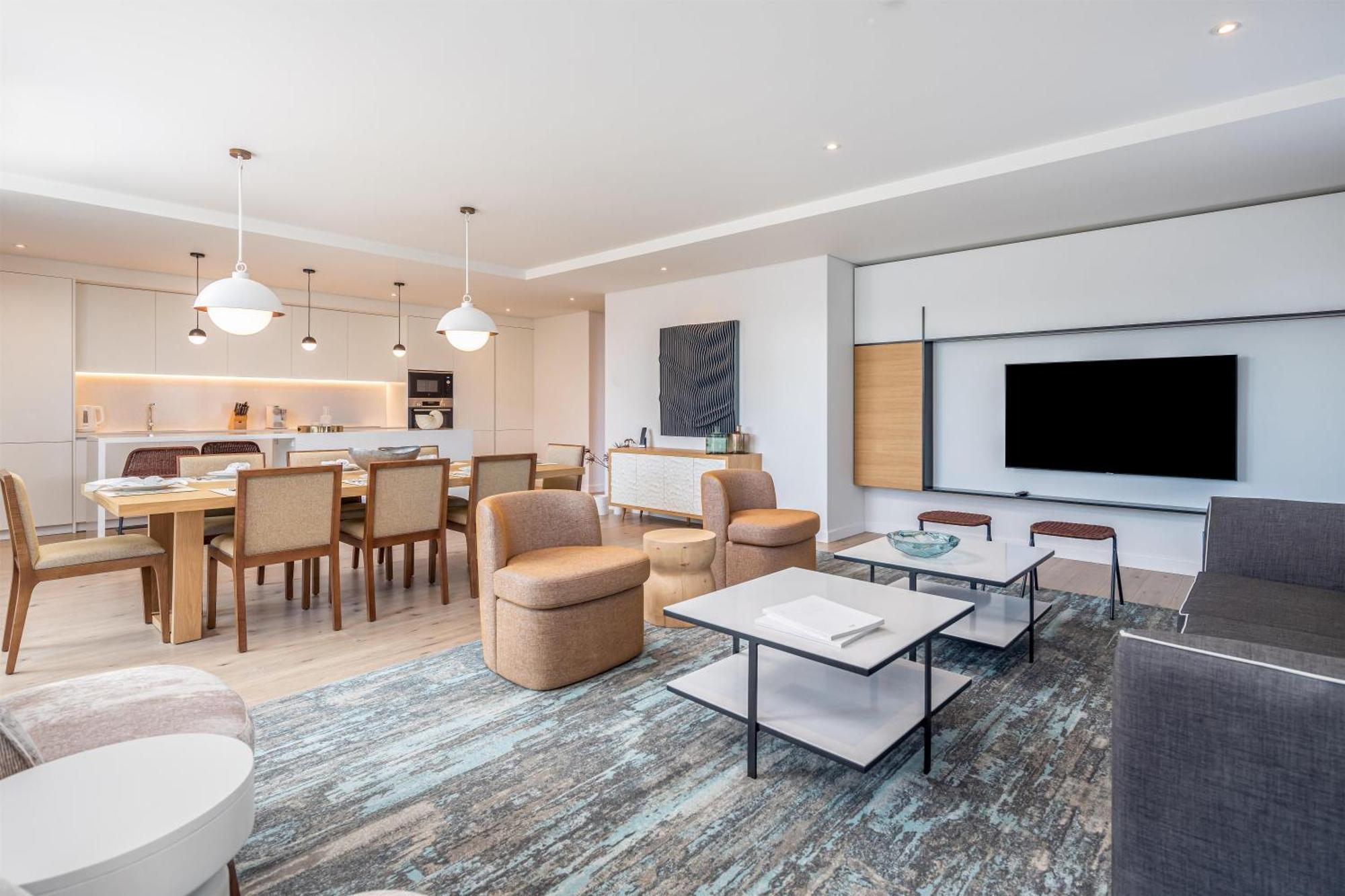 Three-Bedroom Apartment River View