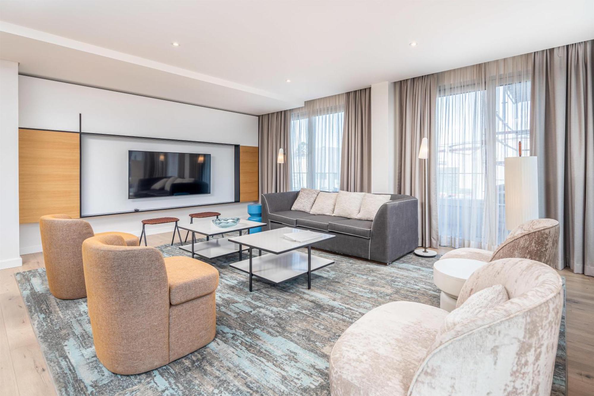 Three-Bedroom Apartment River View