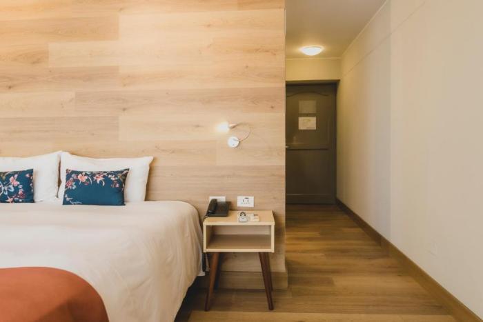 Premium King Room