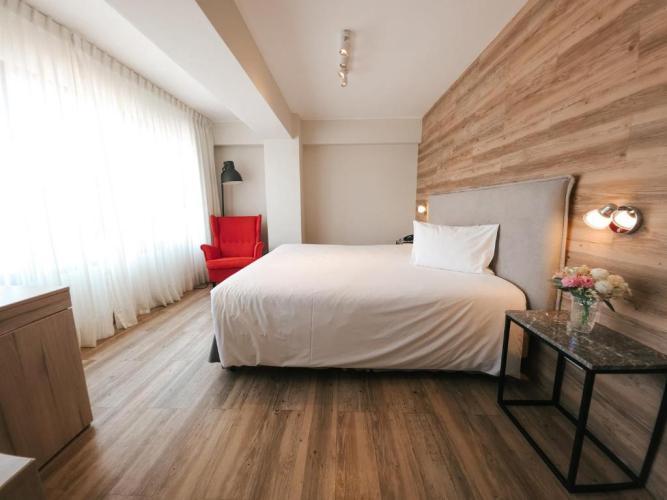 Premium King Room