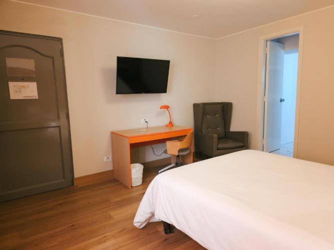 Standard Queen Room