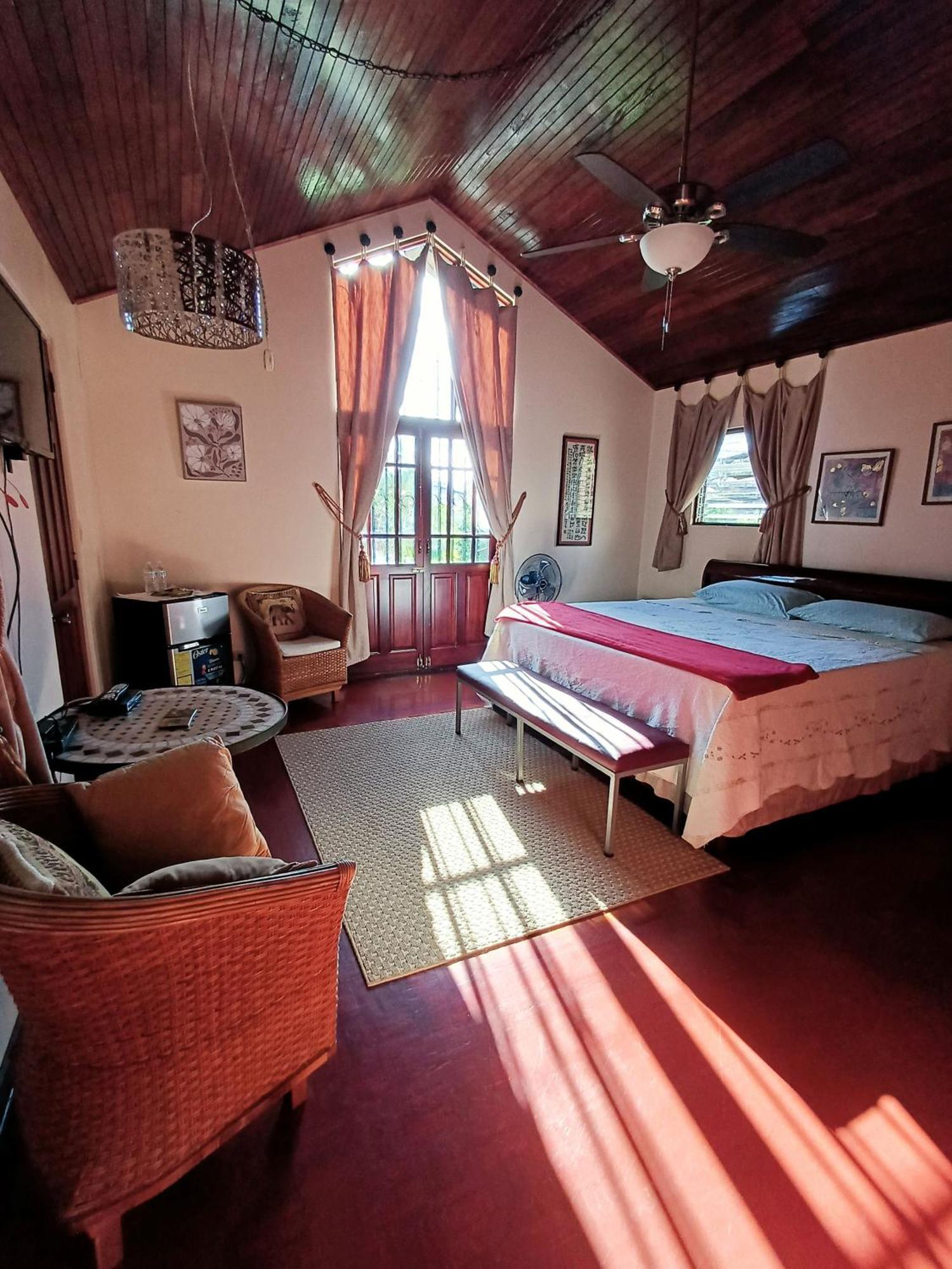 Royal King Room