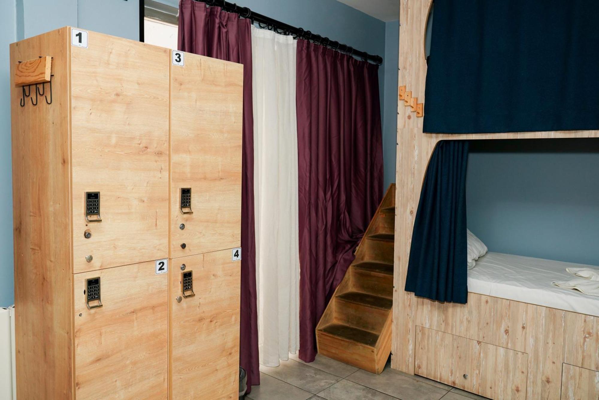 Bed 6-Bed Male Dormitory Room,1774031244:JPEG