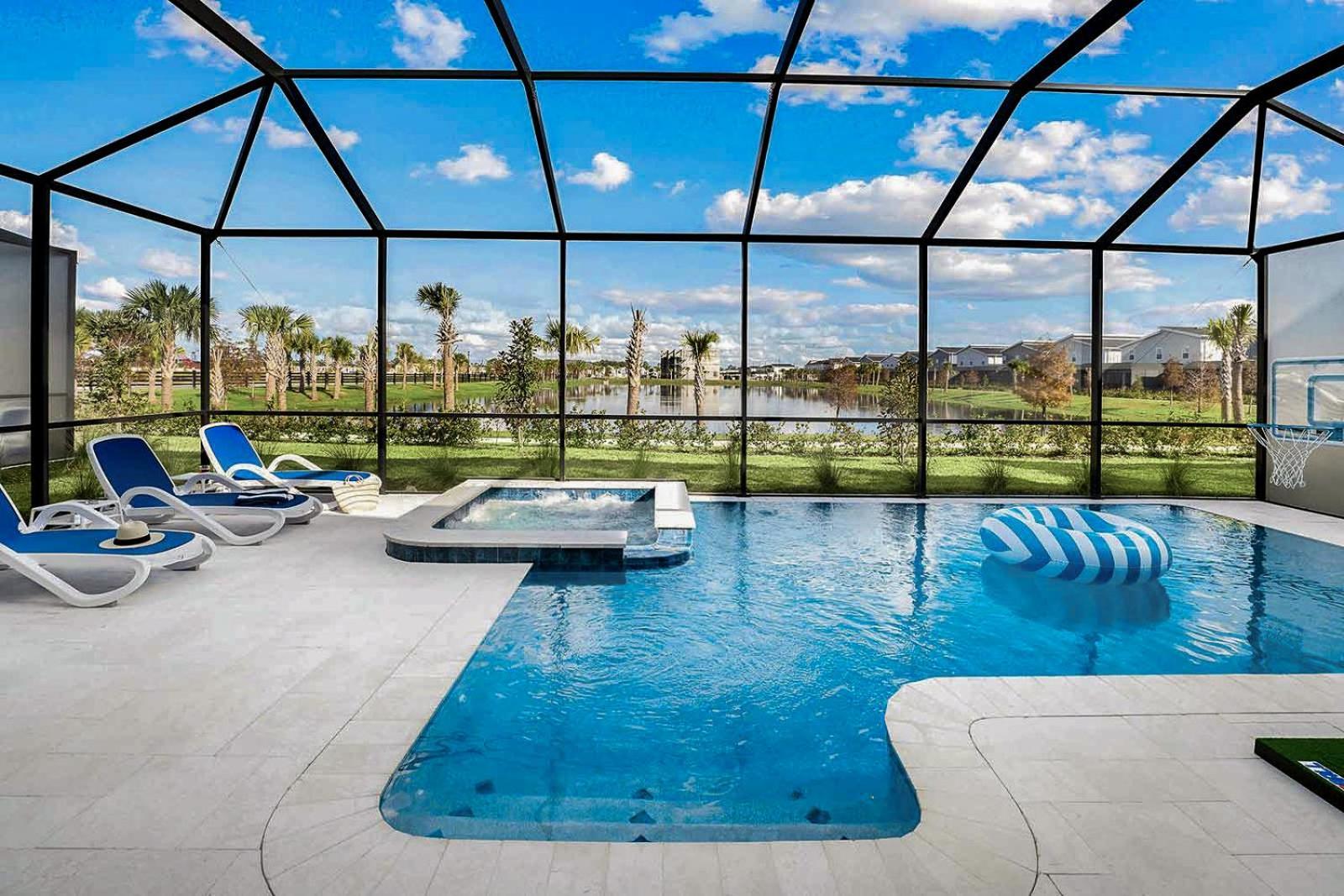 6 Bedroom Estate Private Pool Kitchen Theater & Arcade