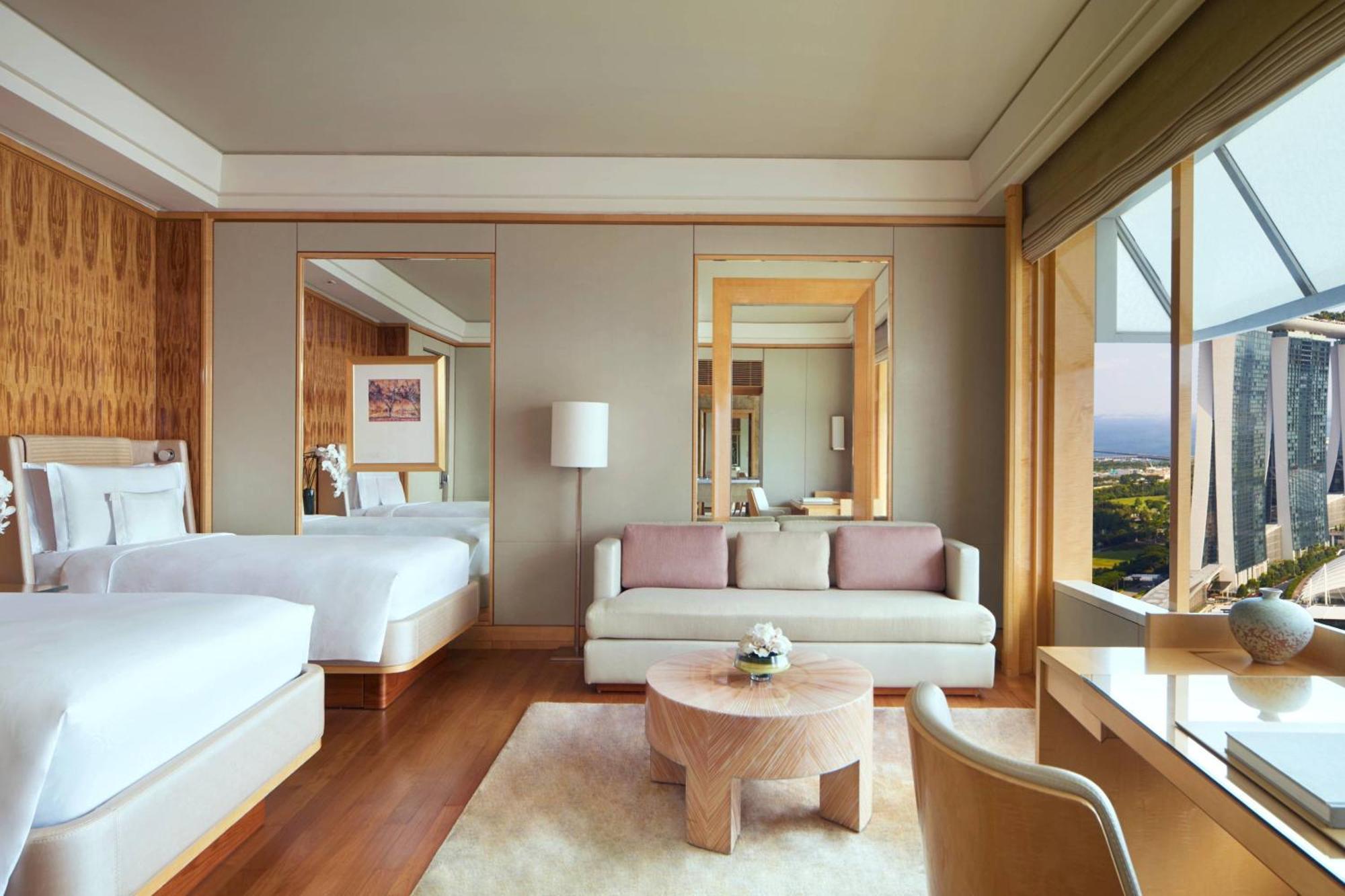 Deluxe Marina, 2 Twin Beds, Marina Bay View