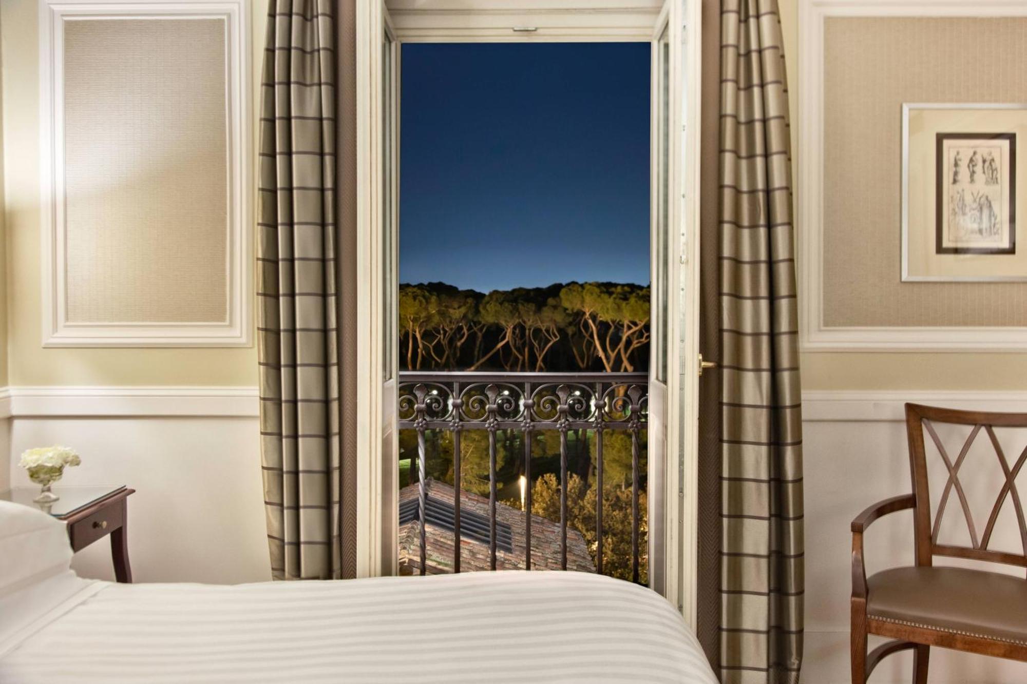 Superior King Room High Floor