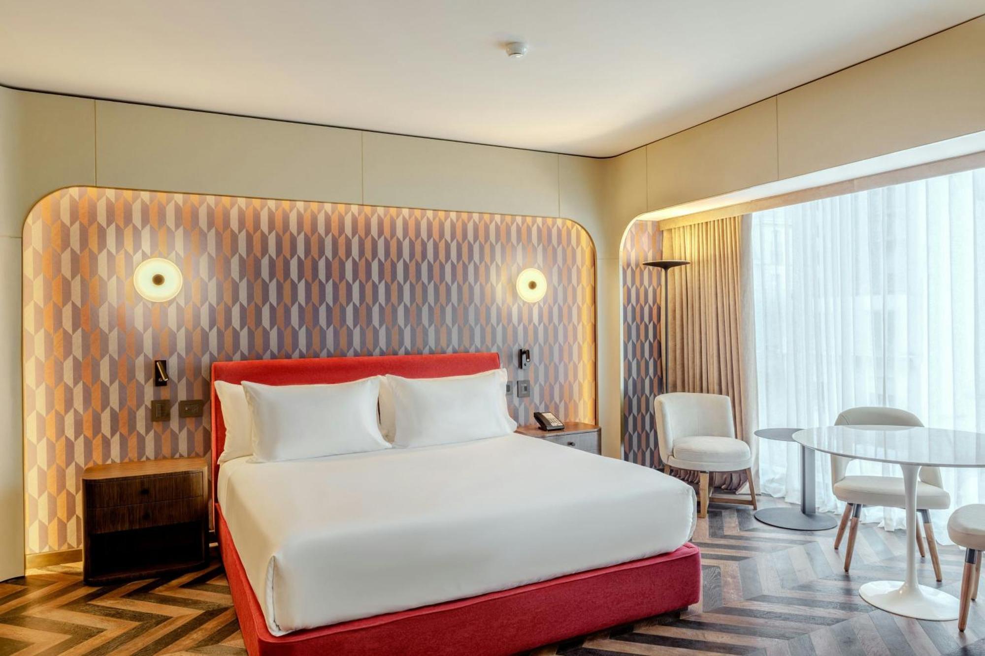 Junior Suite One King Bed