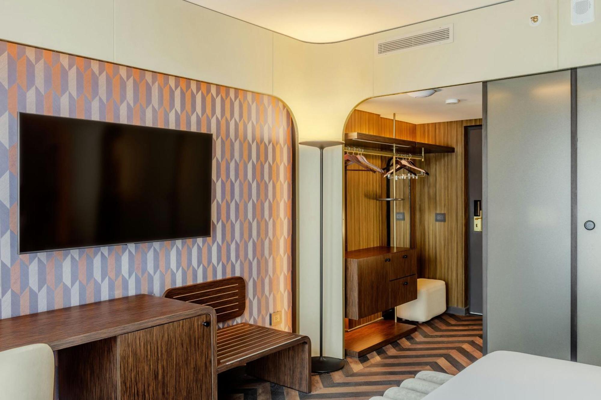 King Room Tower