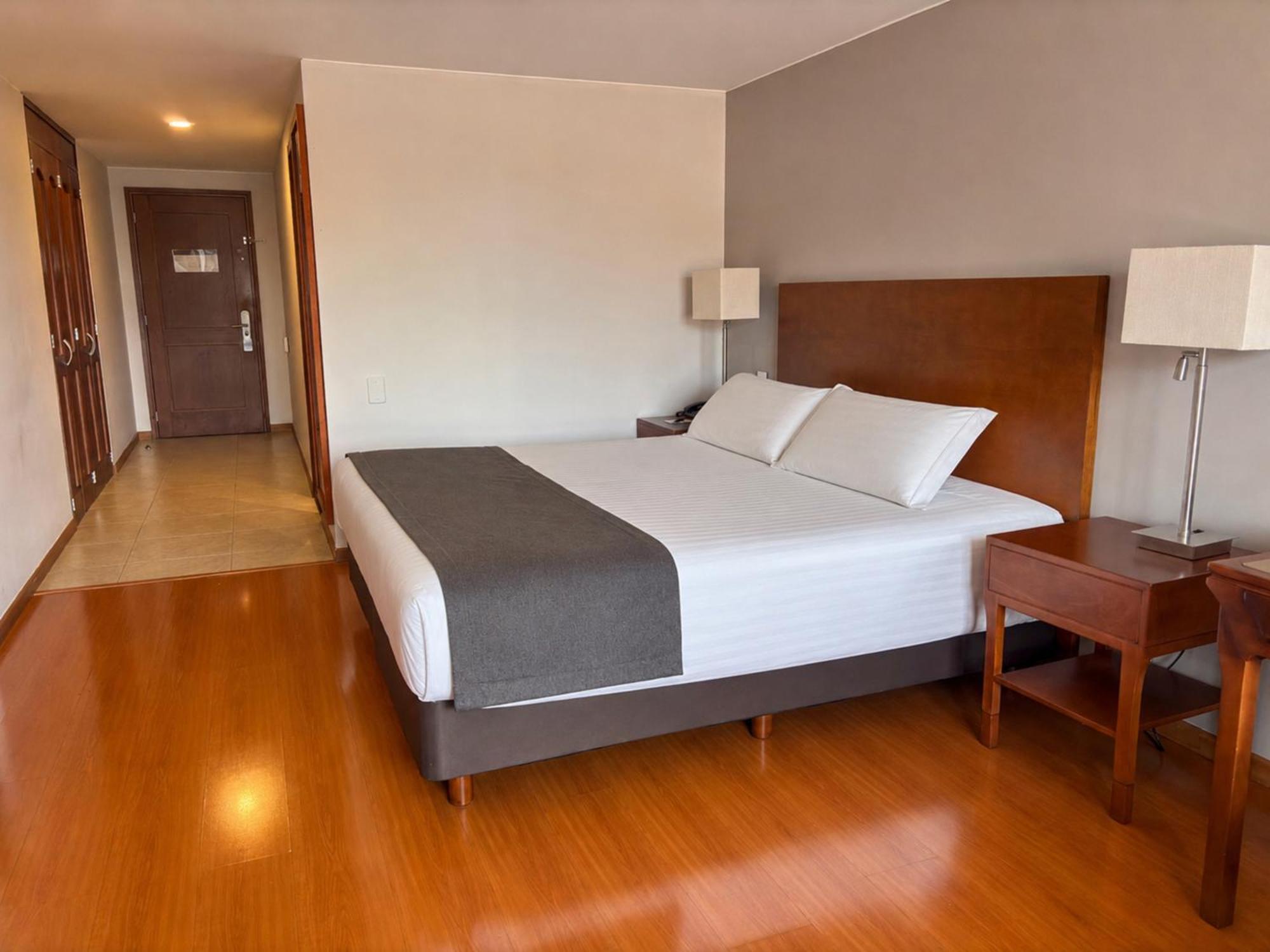 Superior King Room