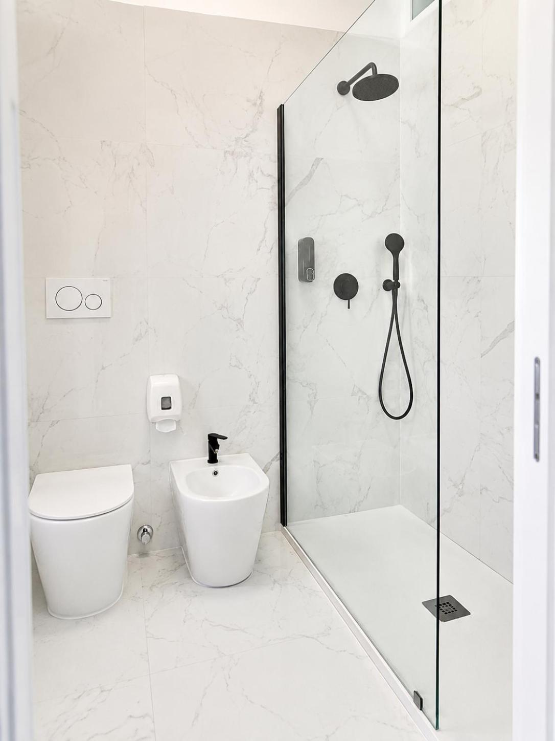 Double Room Private Bathroom