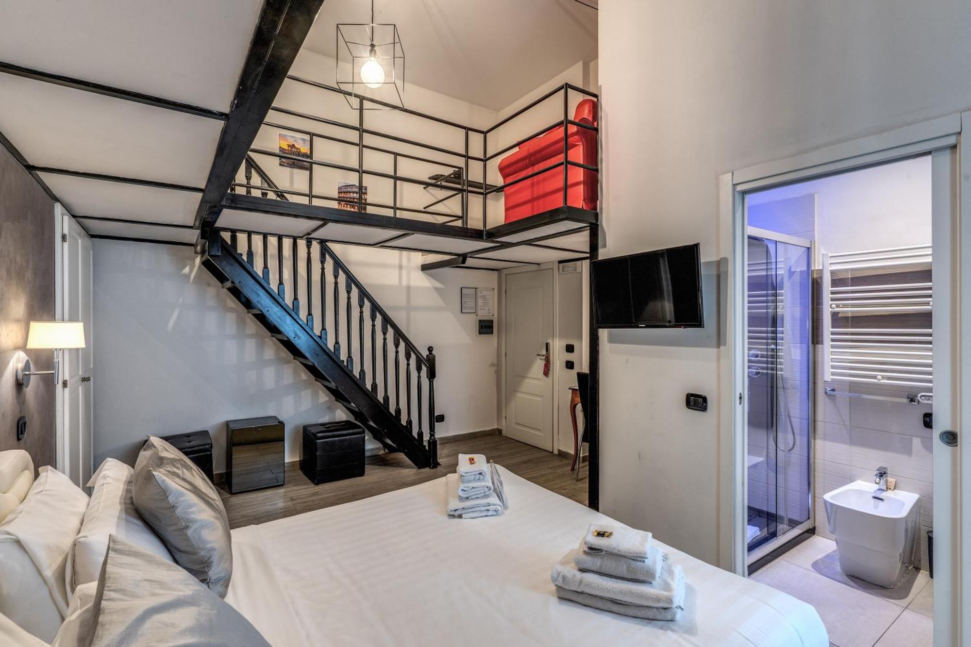 Triple Room Mezzanine