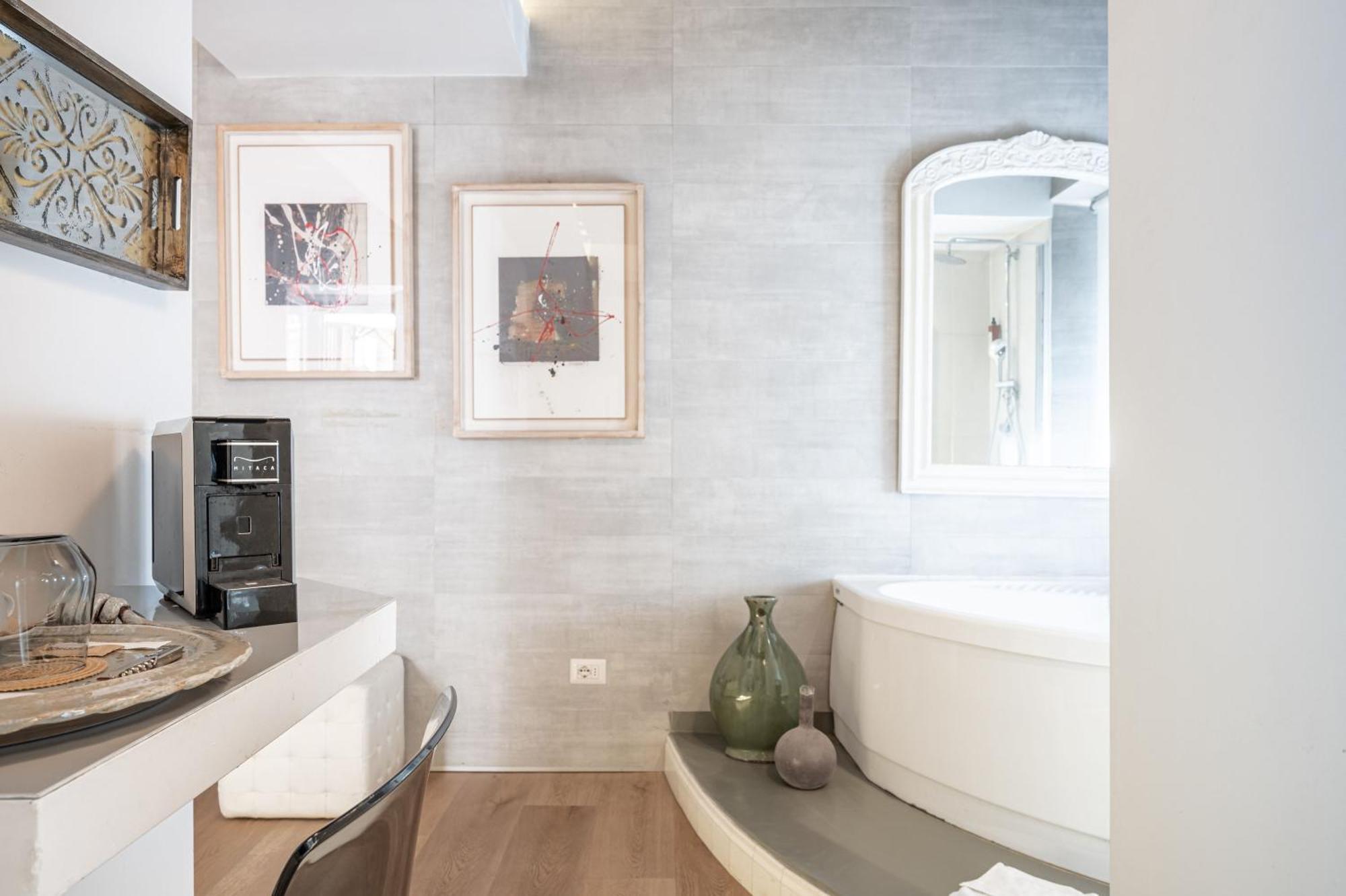 King Room Spa Bath