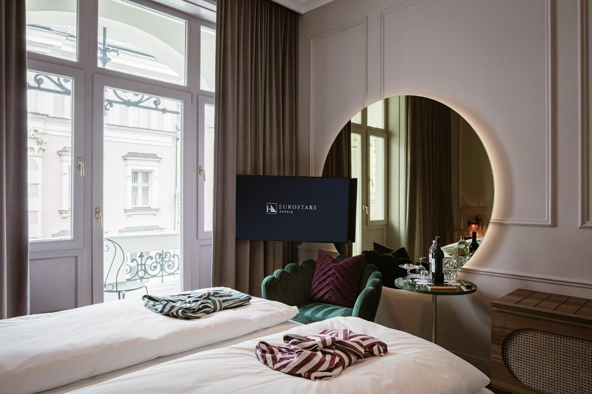 Deluxe Zimmer mit Queensize Bett – Josefine Historique