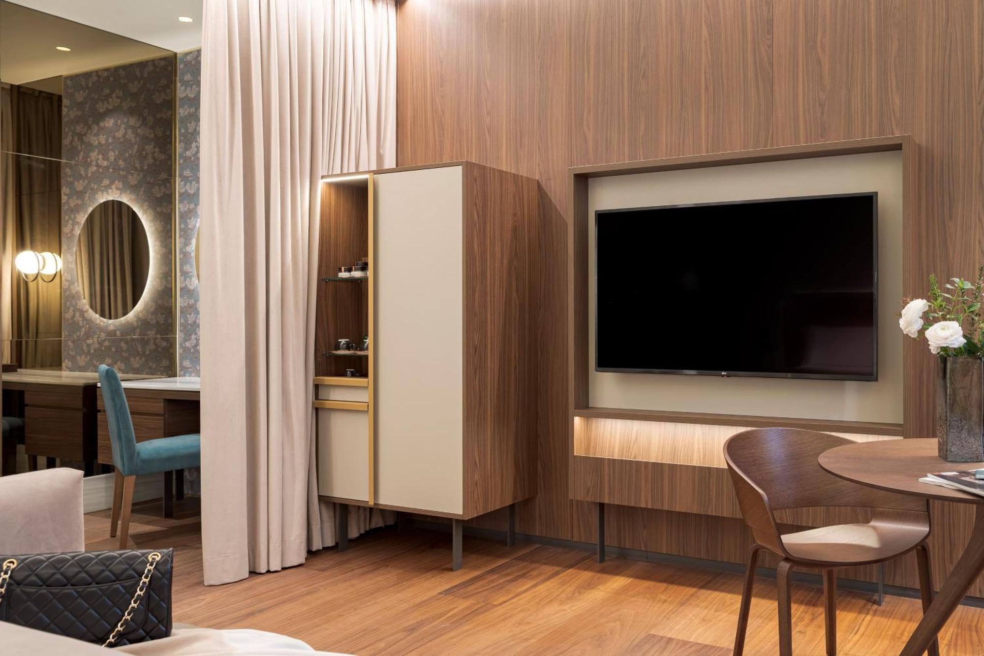 Junior Suite Spa Access