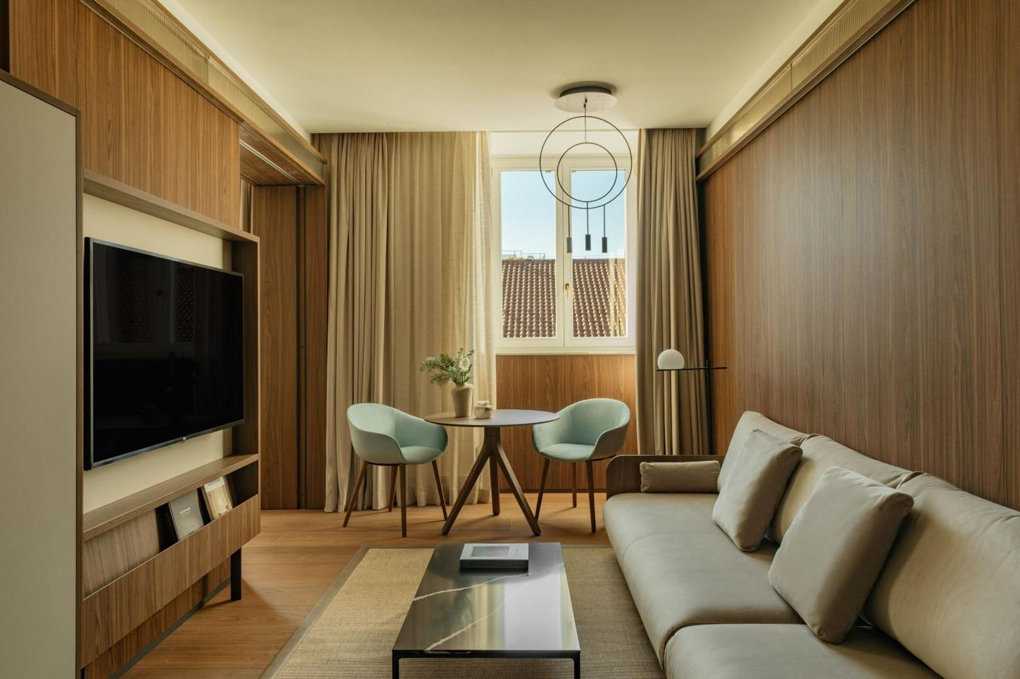 One Bedroom Master Suite Spa Access