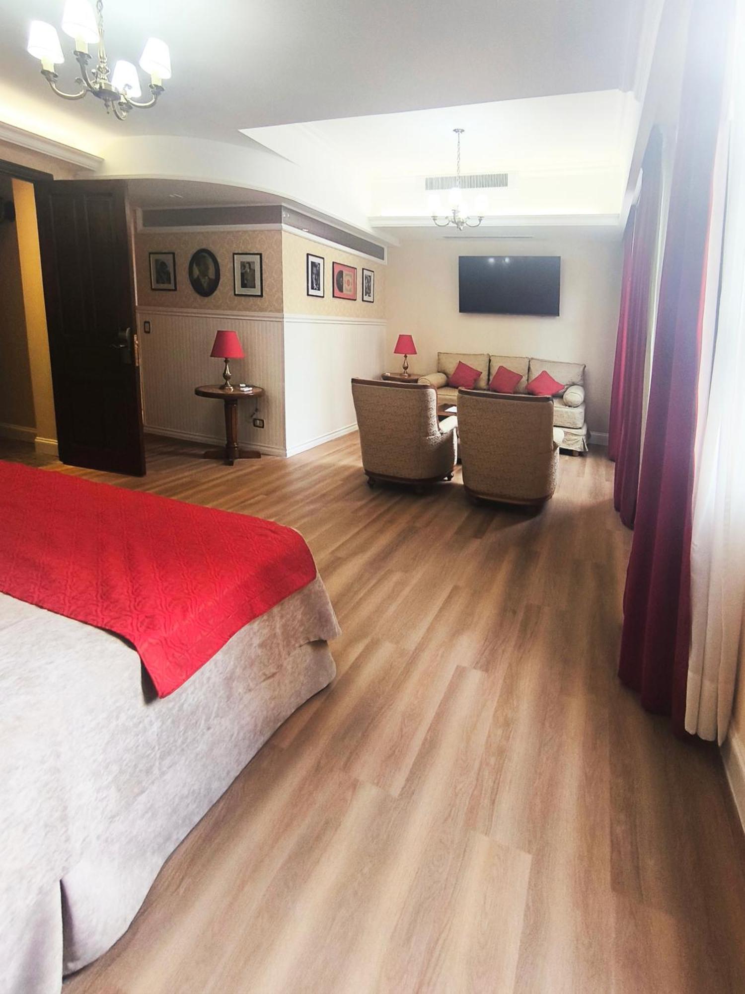Diamond Double Suite