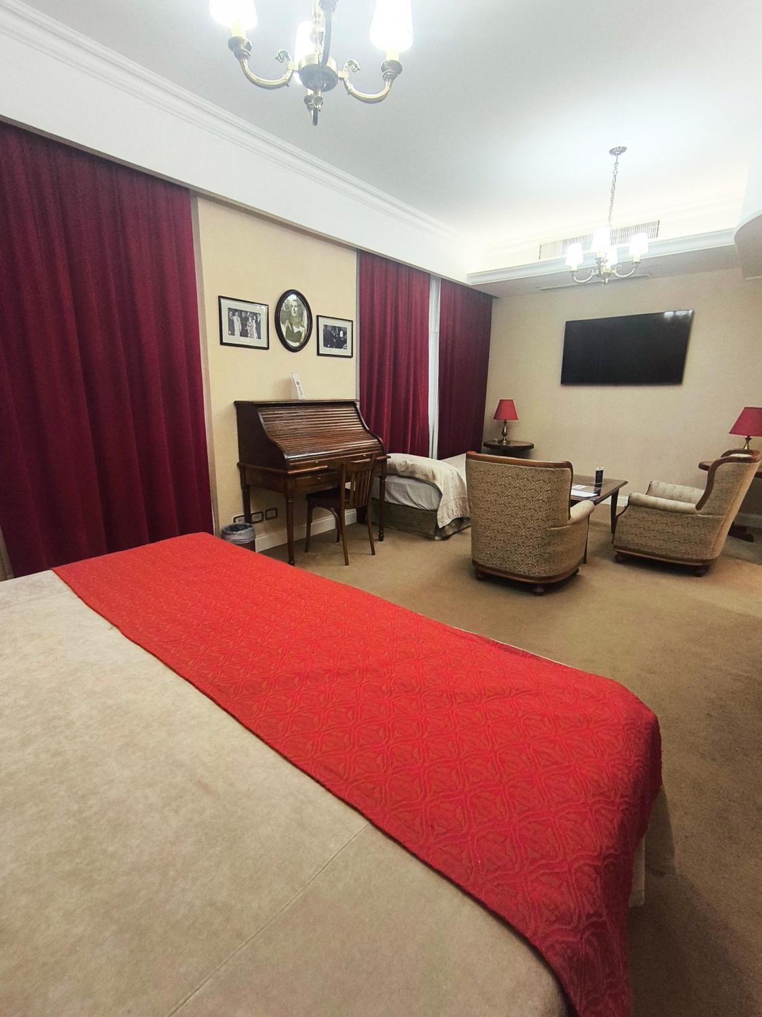 Diamond Double Suite