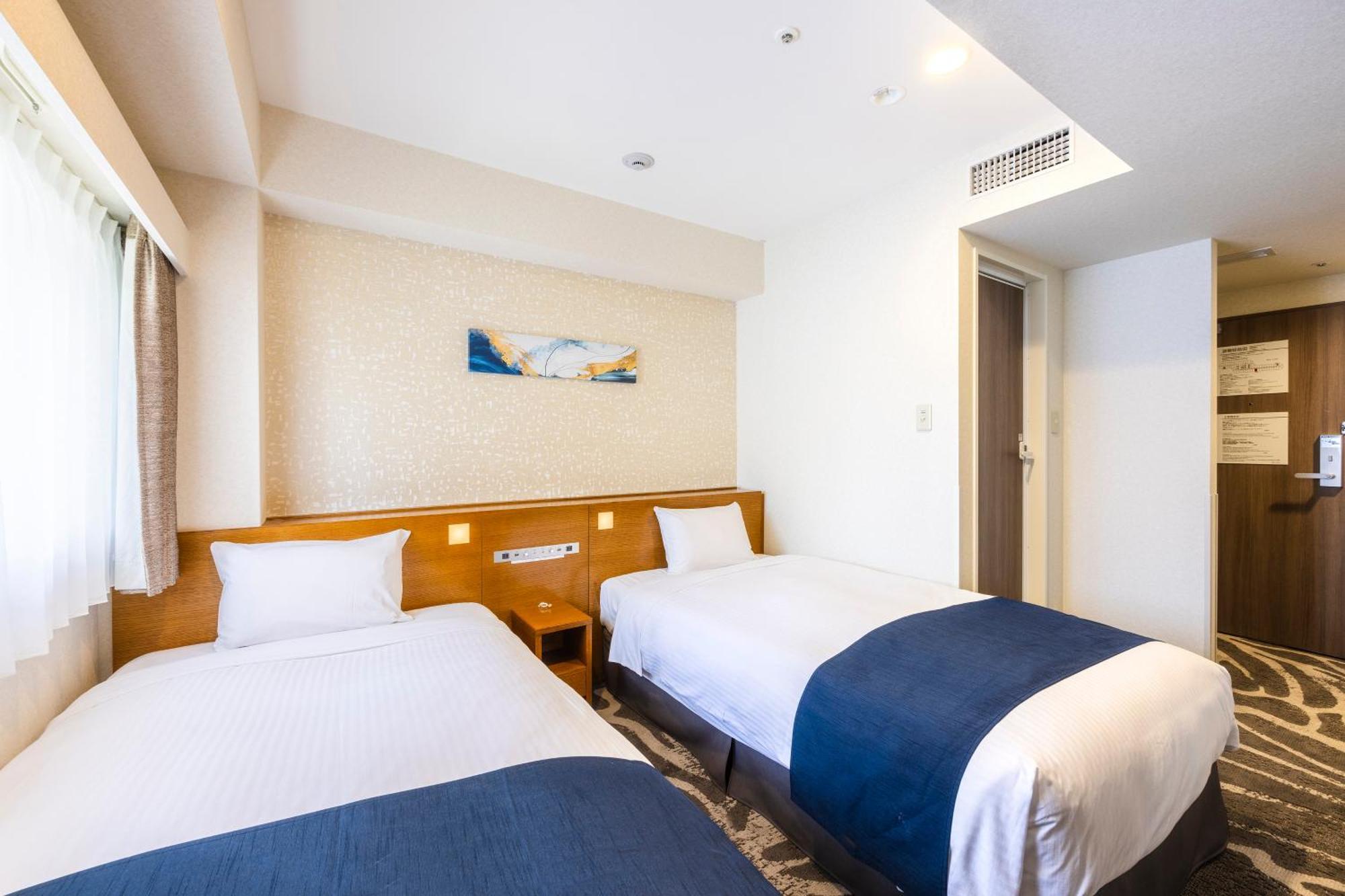 Superior Twin Room Non-Smoking Renewal Floor