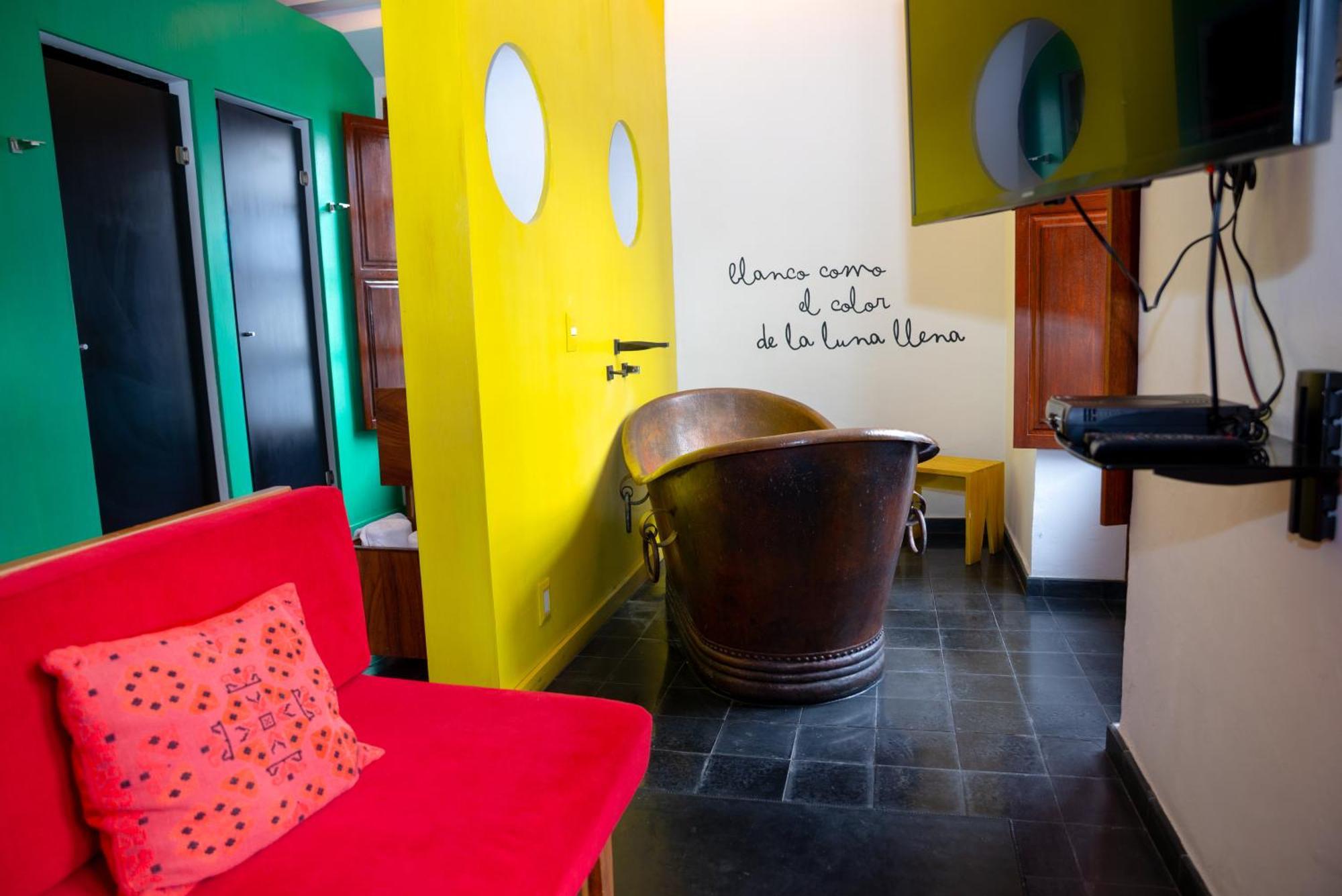 Master Suite Tamayo