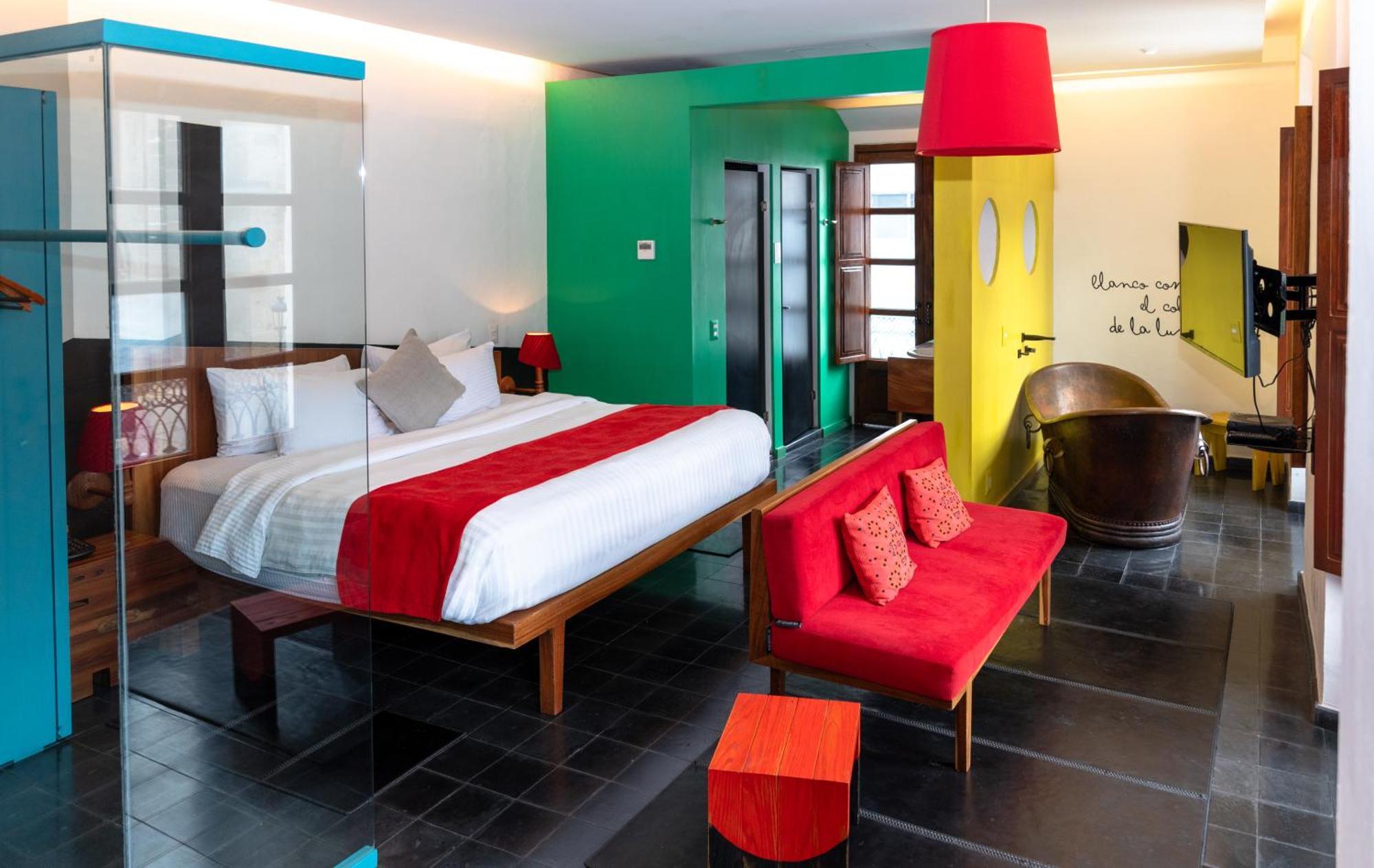 Master Suite Tamayo