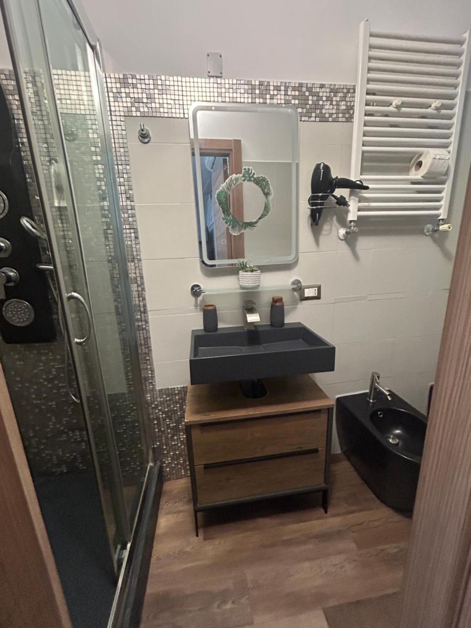 Large Double or Twin Room