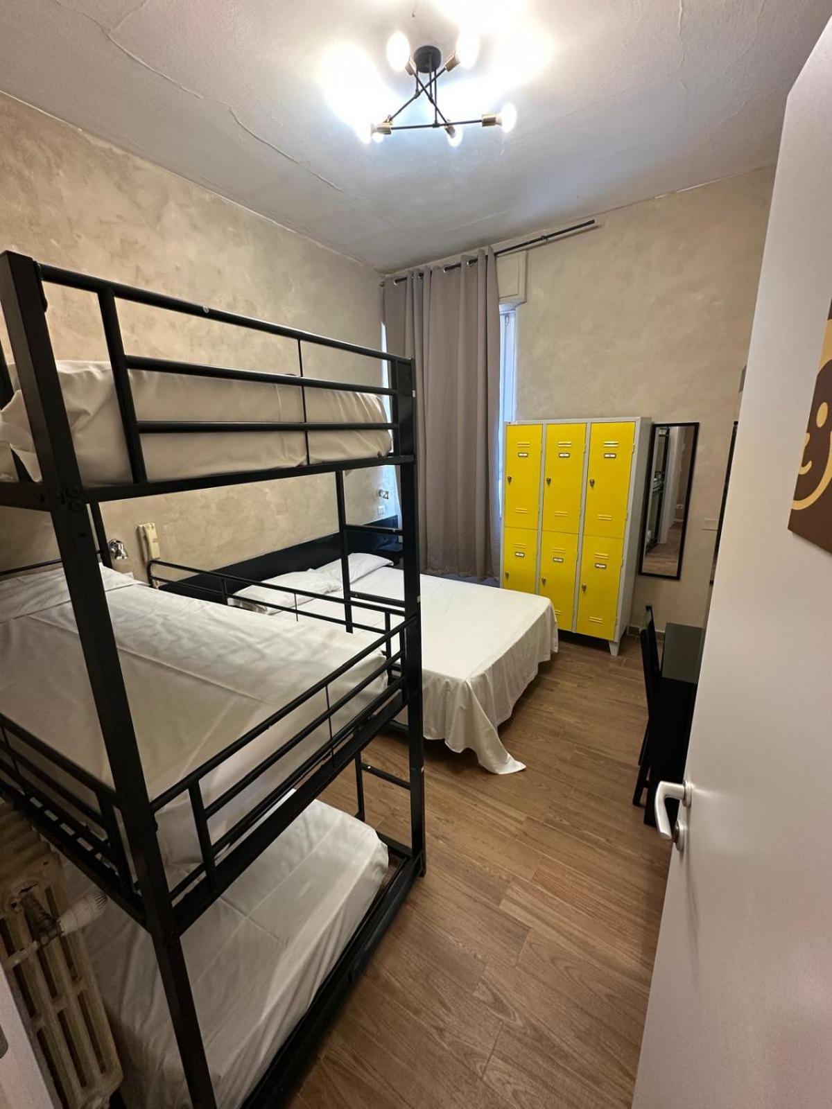 Bed 6-Bed Female Dormitory Room