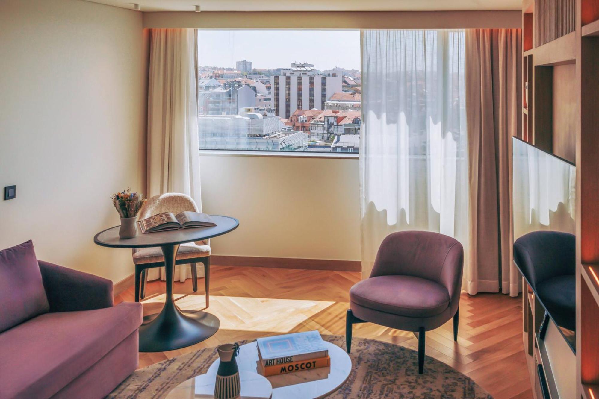 Beyond ME Suite Panoramic View Spa Access