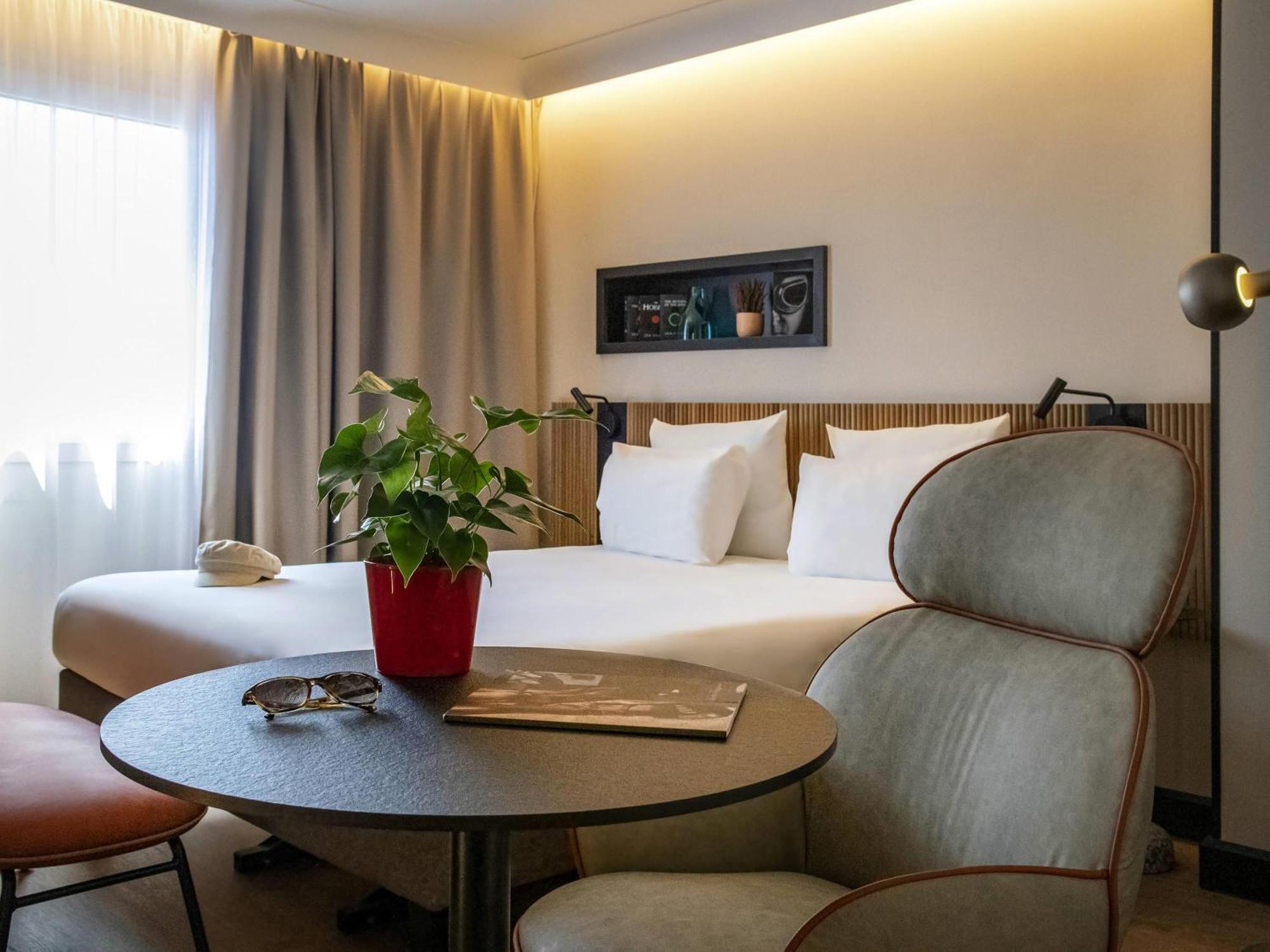 City Room