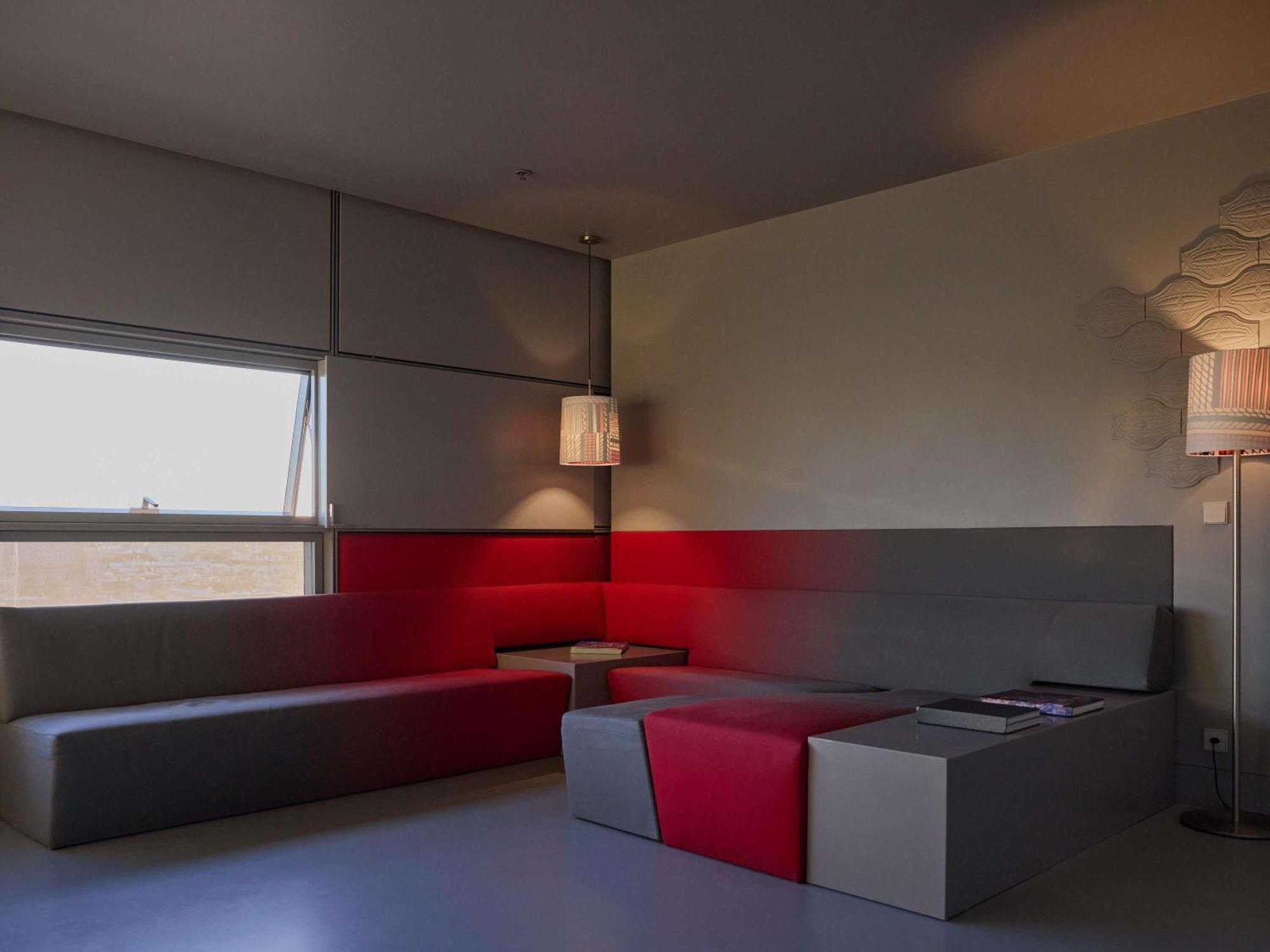 Executive Studio Suite
