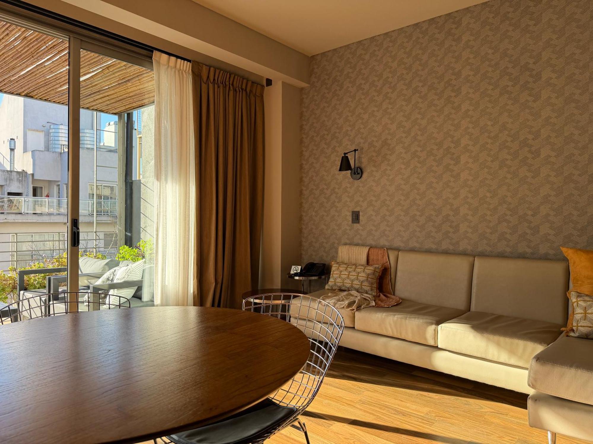 Deluxe One-Bedroom Suite