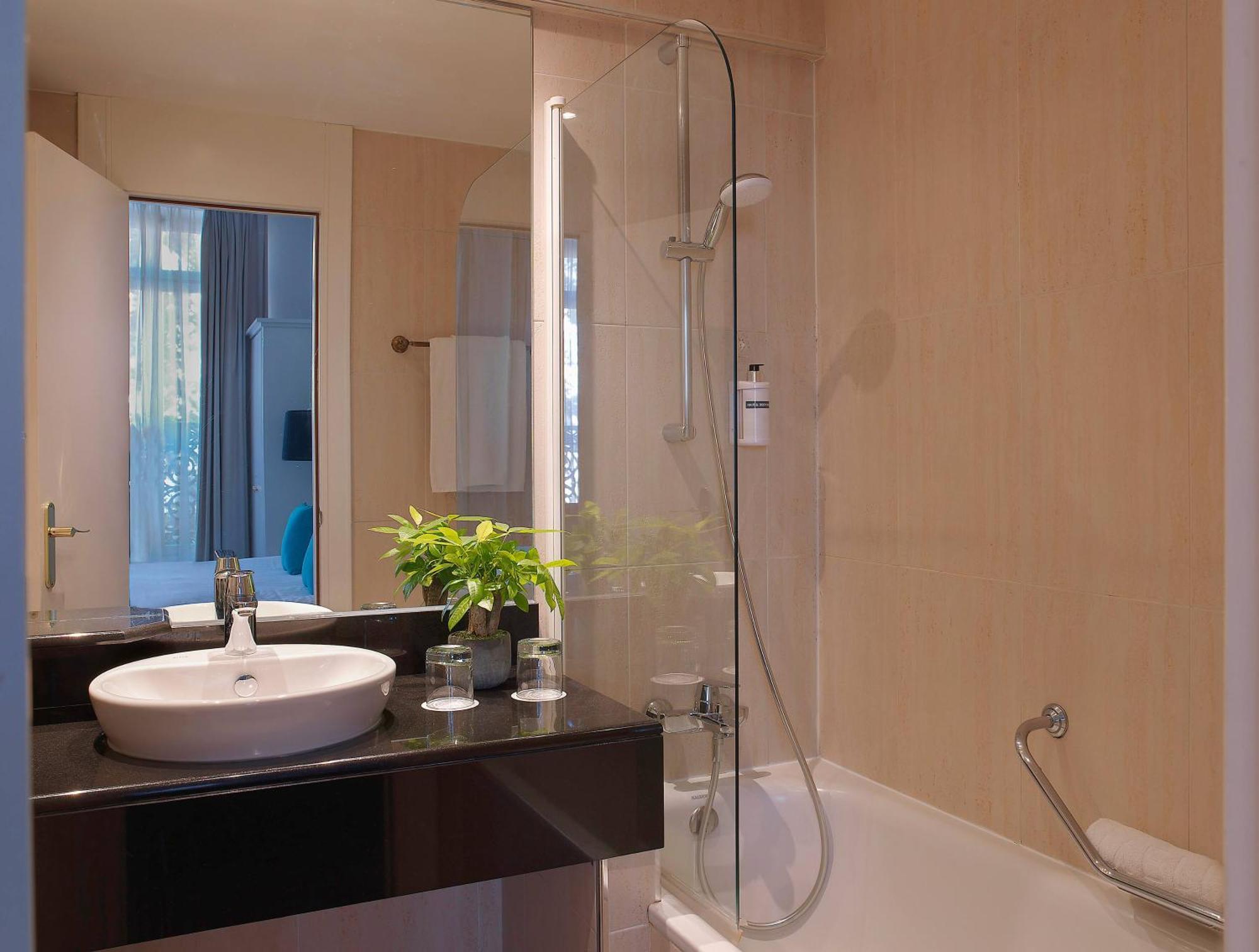 Premium Twin Room