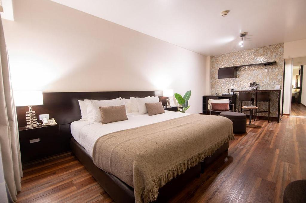 Luxe Suite