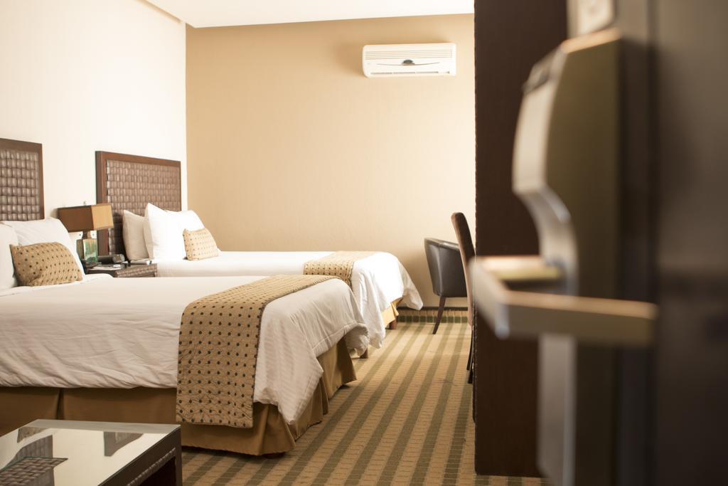 Queen Suite