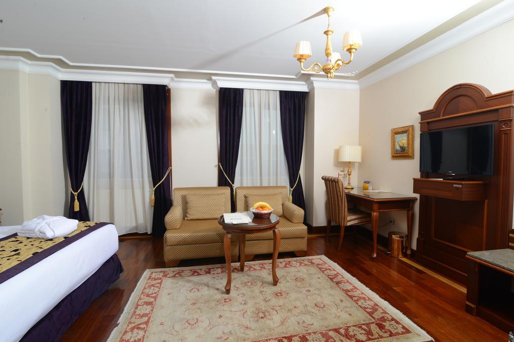 Two-Bedroom Suite