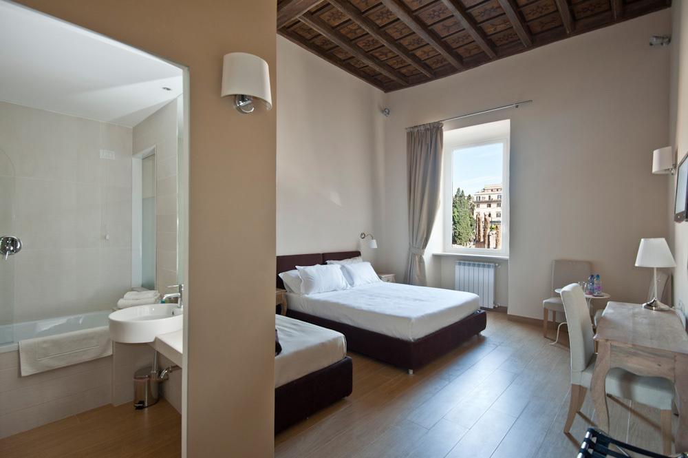 Triple Room City View