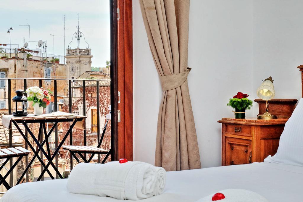 Deluxe Double Room Balcony City View