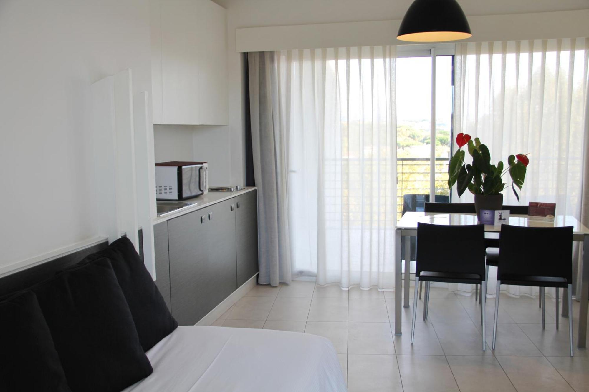Triple Room Balcony
