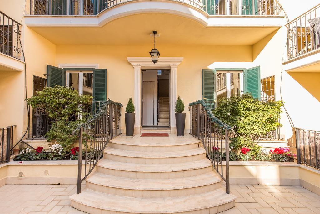 Superior One-Bedroom Apartment Balcony