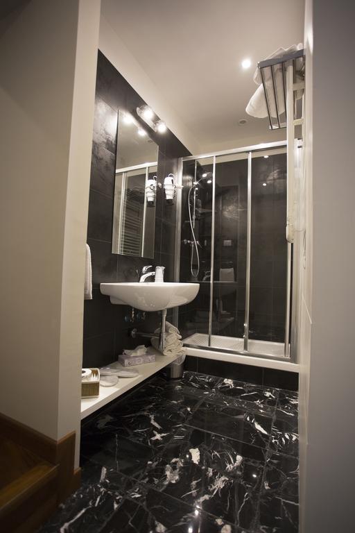 Family Room Bathroom