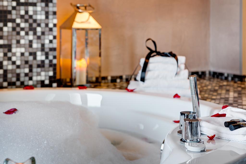 Suite Hot Tub
