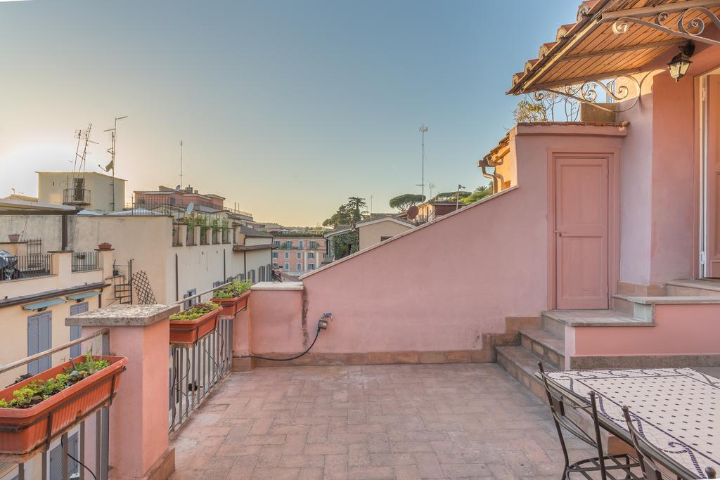 Studio Terrace Separate Building