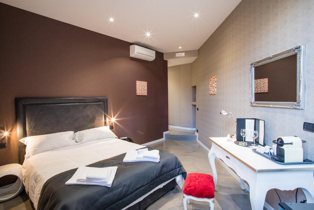Superior Deluxe Double or Twin Room