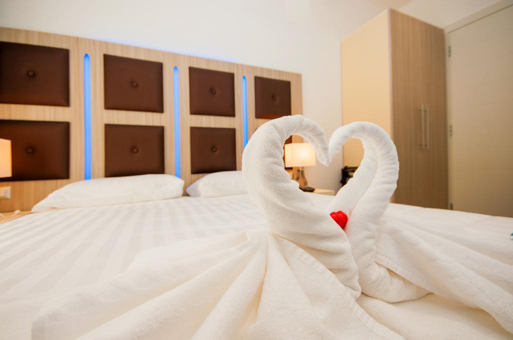 Deluxe Double or Twin Room Spa Bath