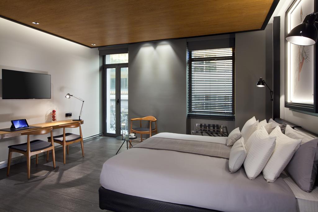 Deluxe Two Bedroom Apartment