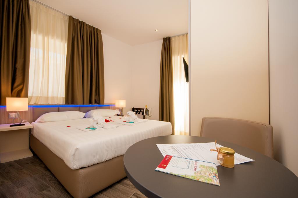Deluxe Double or Twin Room Balcony