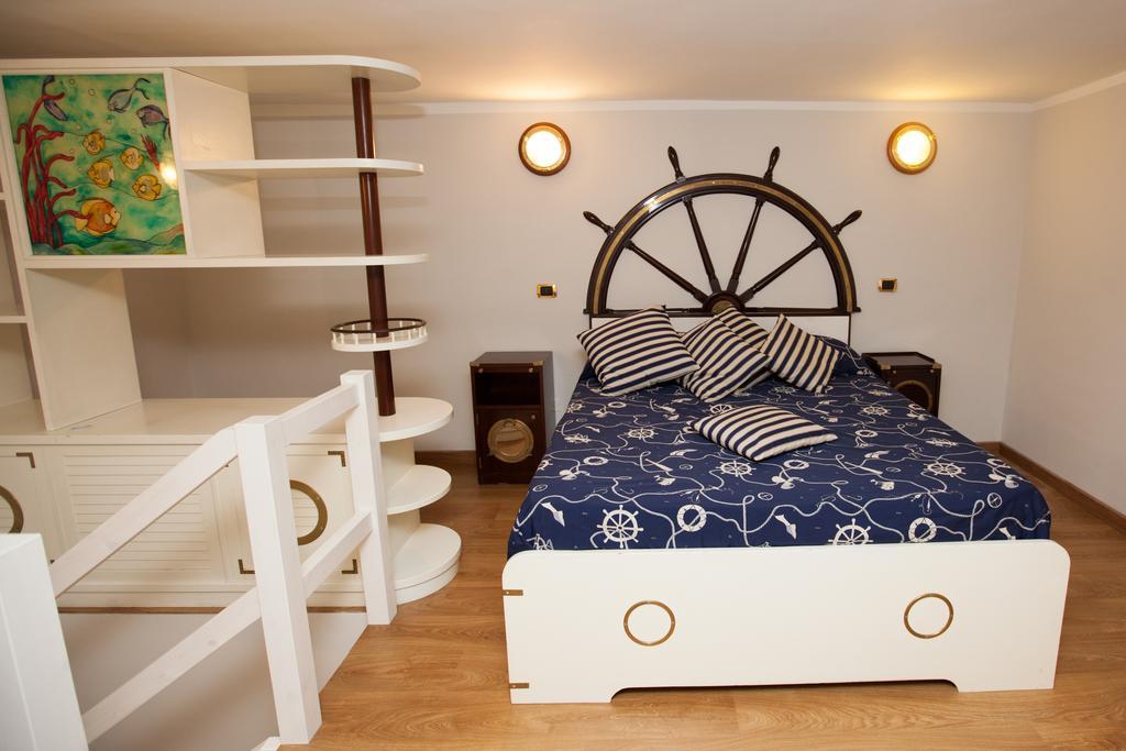 Duplex Quadruple Room