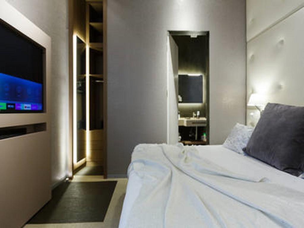 Queen Suite
